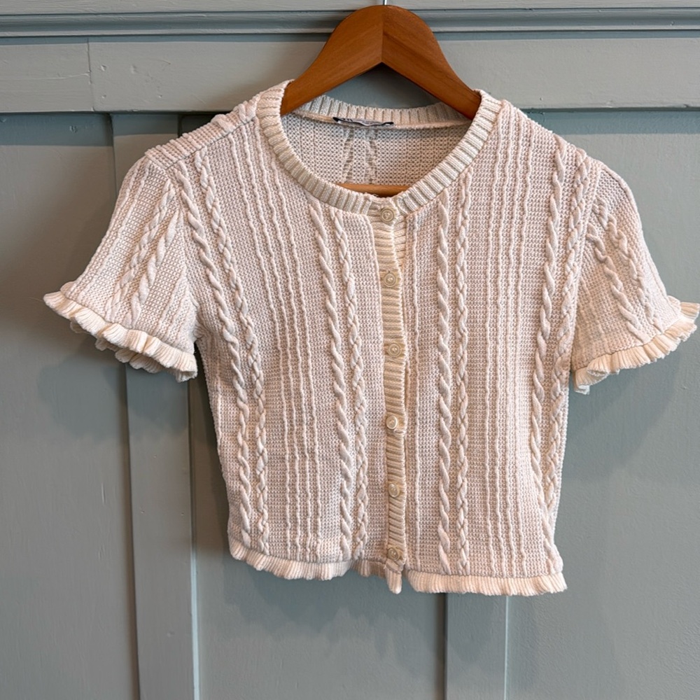 Zara Cropped Sweater Cardigan Top